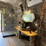 Acquaviva, Petra - By Ligooria * Tovo San Giacomo